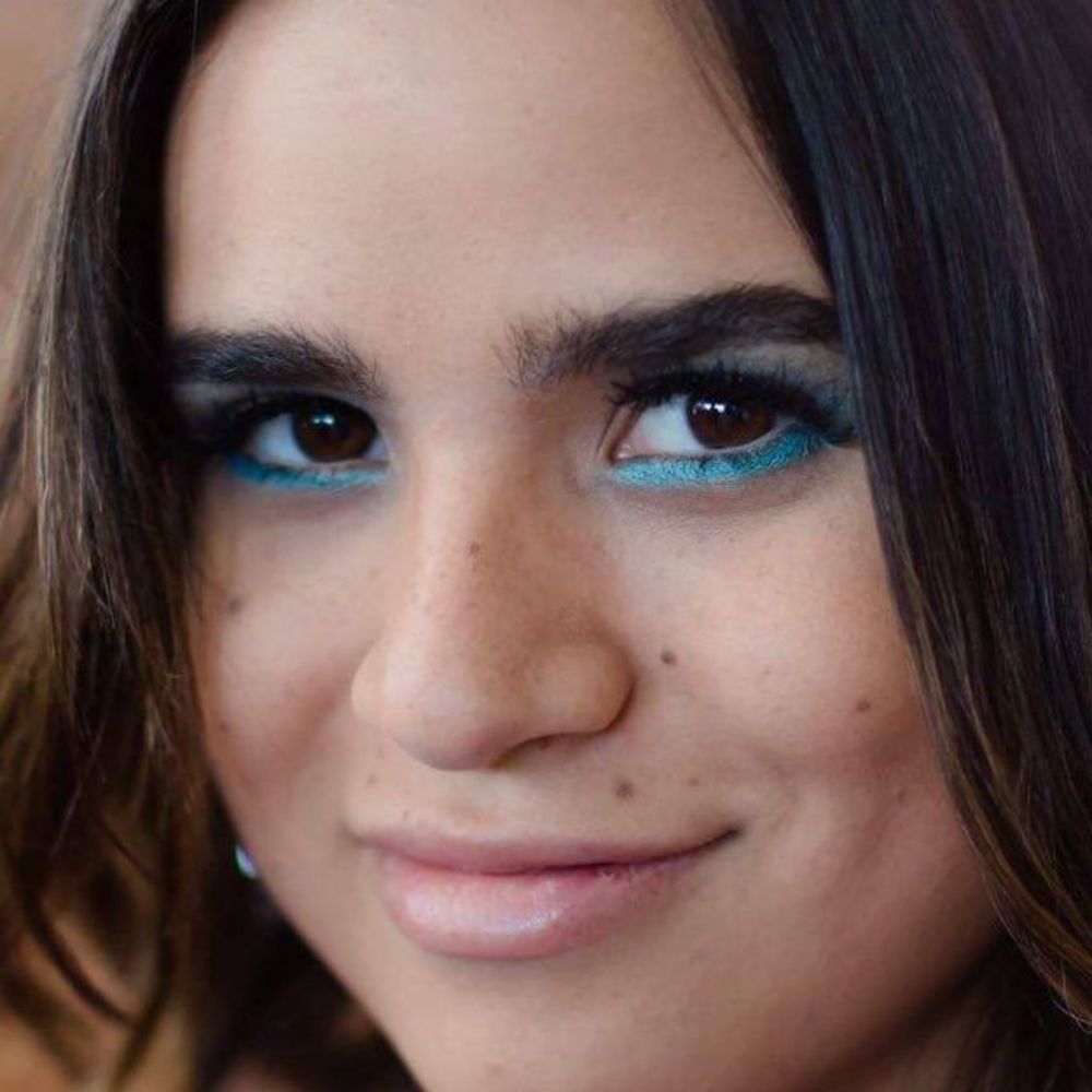 Meet your Posher, Alejandra